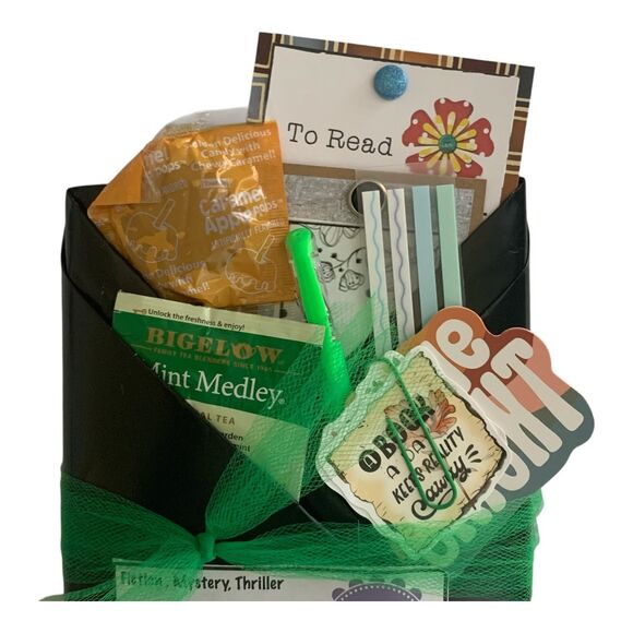 Blind Date With A Book Adult Mystery Thriller Suspense Birthday Gift Holidays - Picture 3 of 7